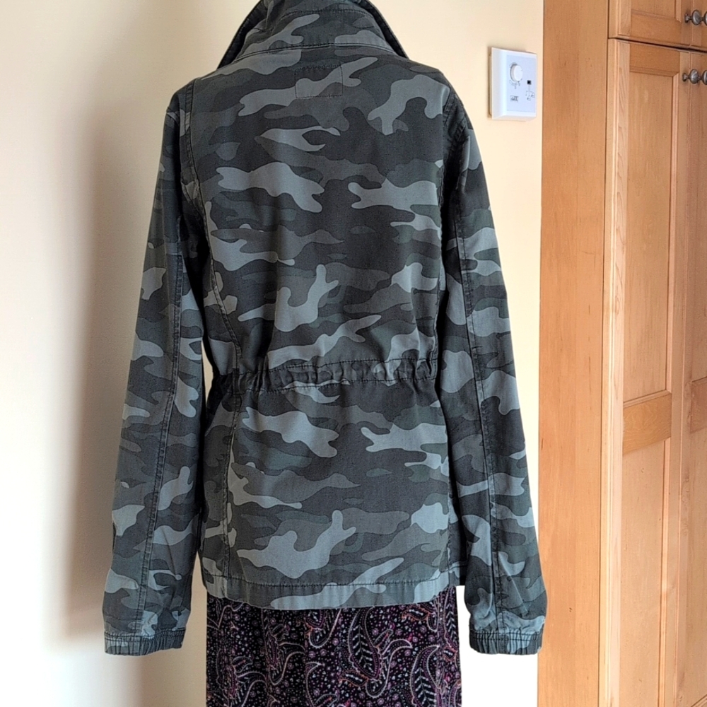 Old Navy Utility Jacket - Picture 4 of 6